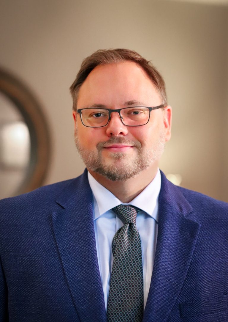 Portrait of Jason Ridenour for Leslie Gattas & Associates in Memphis, TN.